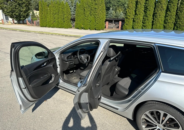 Opel Insignia cena 64950 przebieg: 182905, rok produkcji 2018 z Pruszków małe 497